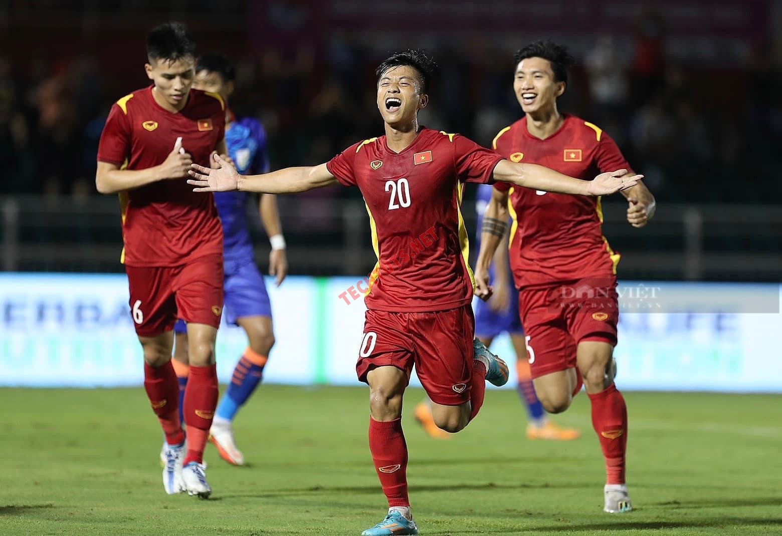 Văn Đức - Ngôi sao sáng trên hàng công của bóng đá Việt Nam